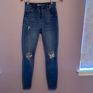 Celebrity Pink Curvy Skinny Light Wash jeans